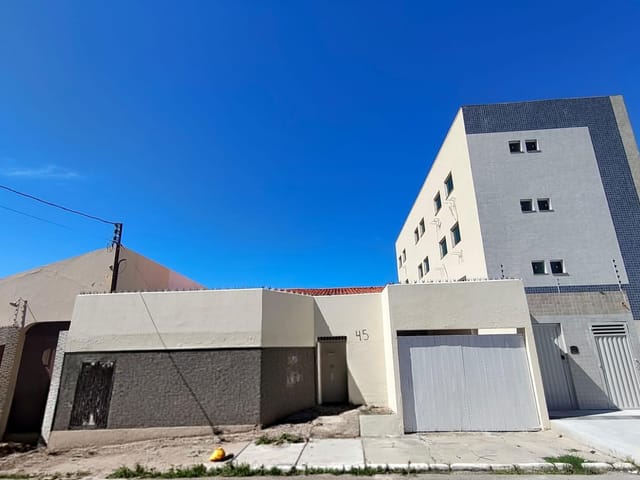 Casa 3 quartos e 3 banheiros, para alugar, no bairro Inácio Barbosa em Aracaju