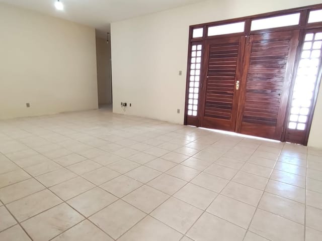 Casa 3 quartos e 3 banheiros, para alugar, no bairro Inácio Barbosa em Aracaju