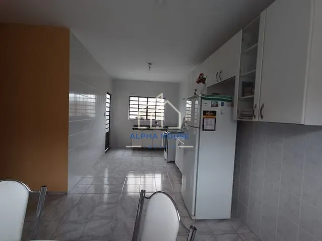 Casa com 250m² 2 quartos e 1 banheiro, à venda, no bairro Residencial e Comercial Cidade Jardim em Pindamonhangaba