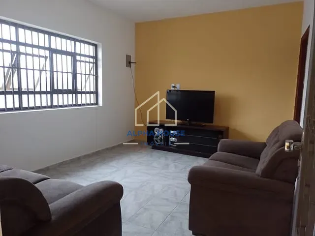 Casa com 250m² 2 quartos e 1 banheiro, à venda, no bairro Residencial e Comercial Cidade Jardim em Pindamonhangaba