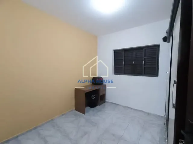 Casa com 250m² 2 quartos e 1 banheiro, à venda, no bairro Residencial e Comercial Cidade Jardim em Pindamonhangaba