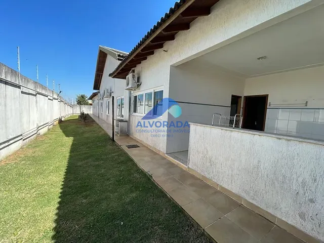 Casa com 1600m² 4 quartos e 2 banheiros, à venda, no bairro Mirante do Vale em Jacareí