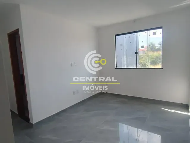 Casa 2 quartos e 2 banheiros, à venda, no bairro Cordeirinho em Maricá