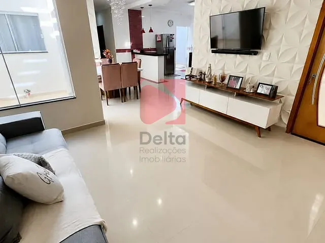 Casa 3 quartos e 2 banheiros, à venda, no bairro Jardim Kanebo em Pirassununga