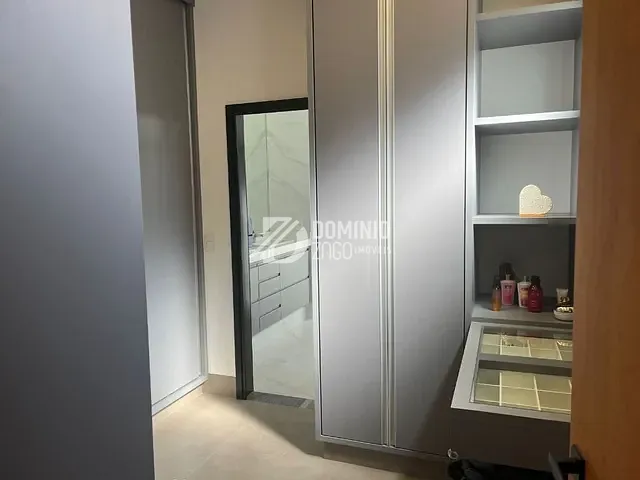 Casa com 400m² 3 quartos e 4 banheiros, à venda, no bairro Conquista em Conquista