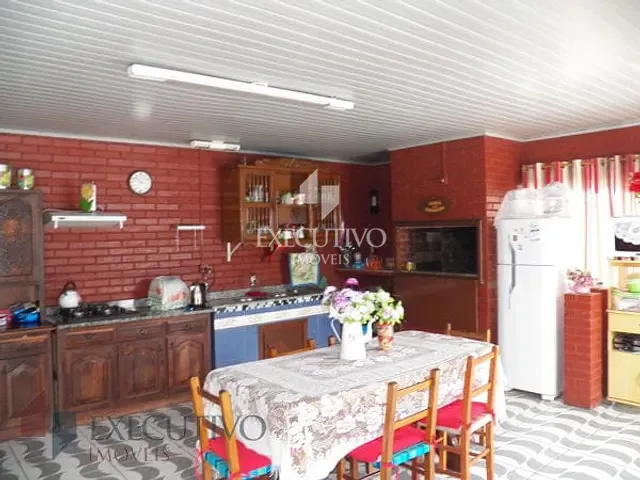 Casa com 1100m² 4 quartos e 5 banheiros, à venda, no bairro Centro em Arroio Do Meio