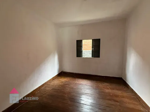 Casa com 150m² 2 quartos e 2 banheiros, para alugar, no bairro Jardim Brasília em São Paulo