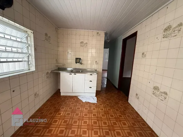 Casa com 150m² 2 quartos e 2 banheiros, para alugar, no bairro Jardim Brasília em São Paulo