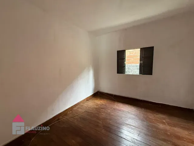 Casa com 150m² 2 quartos e 2 banheiros, para alugar, no bairro Jardim Brasília em São Paulo