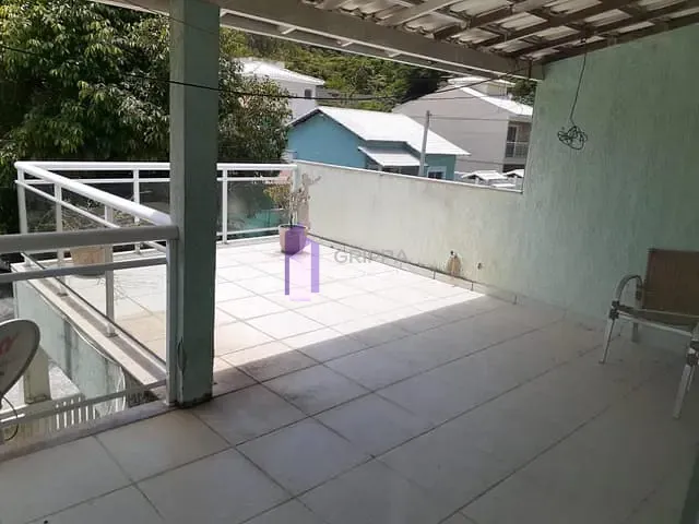 Casa com 160m² 3 quartos e 2 banheiros, à venda, no bairro Várzea das Moças em São Gonçalo