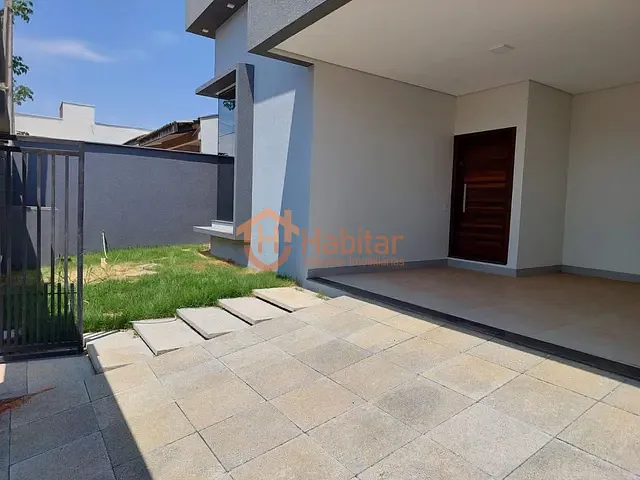 Casa com 288m² 3 quartos e 3 banheiros, à venda, no bairro Santa Clara em Sorriso