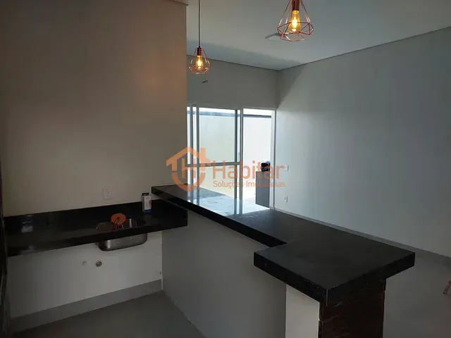 Casa com 288m² 3 quartos e 3 banheiros, à venda, no bairro Santa Clara em Sorriso