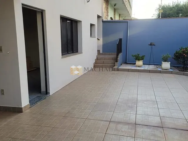 Casa 3 quartos e 2 banheiros, à venda, no bairro Jardim Paulista I em Jundiaí