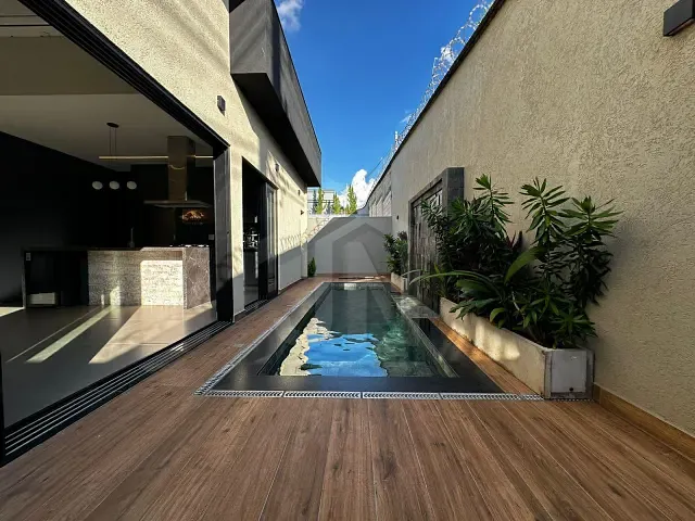 Casa 3 quartos e 5 banheiros, à venda, no bairro Vila do Golf em Ribeirão Preto