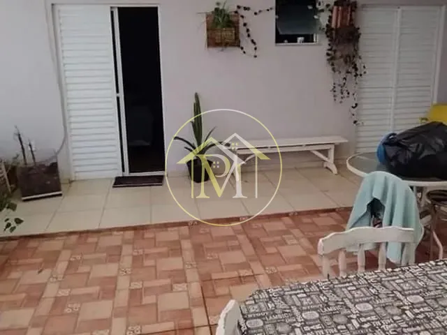 Casa com 200m² 2 quartos e 3 banheiros, à venda, no bairro Jardim Abaete em Sorocaba