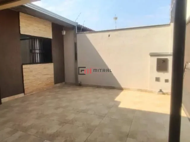 Casa com 156m² 3 quartos e 2 banheiros, à venda, no bairro Coliseu em Londrina