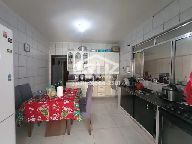 Casa 5 quartos e 3 banheiros, à venda, no bairro Região Central em Caieiras