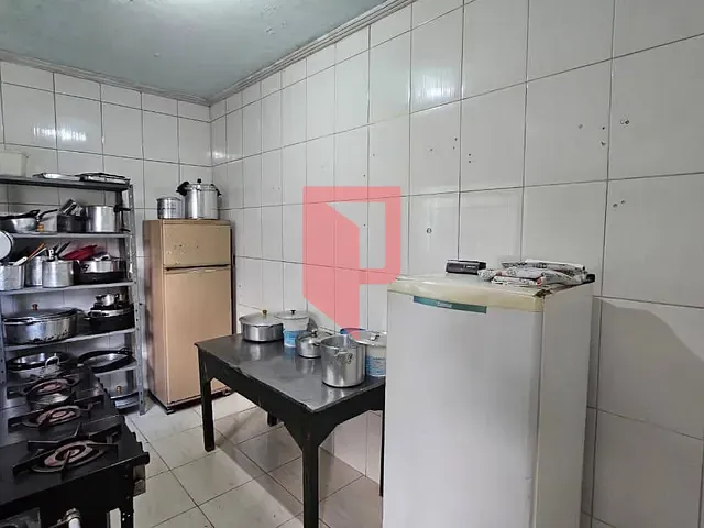 Casa 3 quartos e 2 banheiros, à venda, no bairro Caiçaras em Belo Horizonte