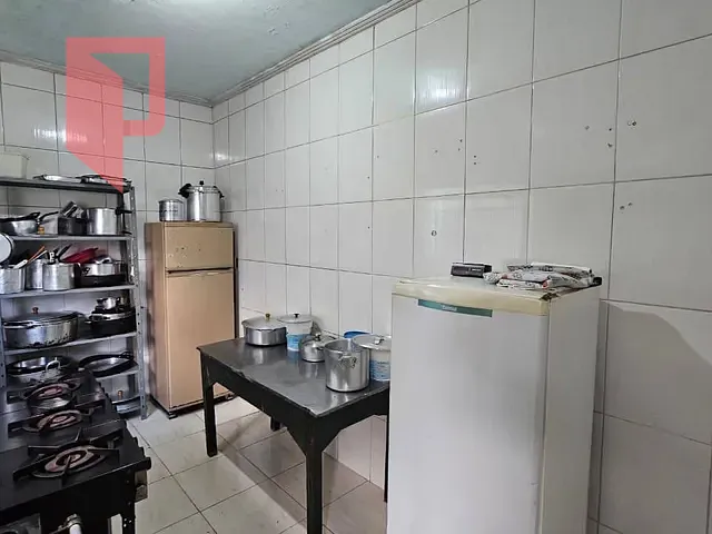Casa 3 quartos e 2 banheiros, à venda, no bairro Caiçaras em Belo Horizonte