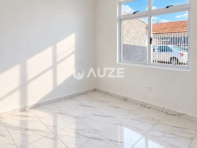 Casa com 42m² 2 quartos e 1 banheiro, à venda, no bairro Estados em Fazenda Rio Grande