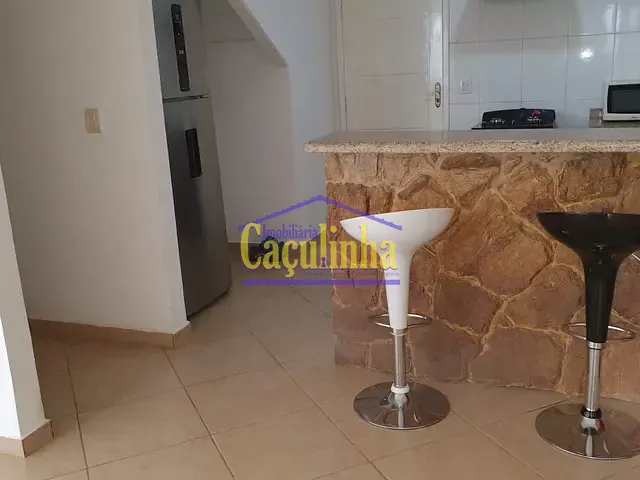 Casa com 600m² 3 quartos e 2 banheiros, à venda ou para alugar, no bairro Centro (Ipiabas) em Barra do Piraí