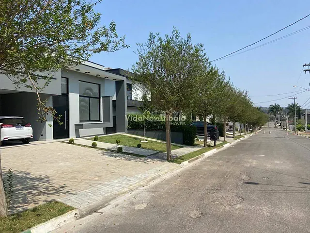Casa com 600m² 3 quartos e 5 banheiros, à venda, no bairro USINA em Atibaia