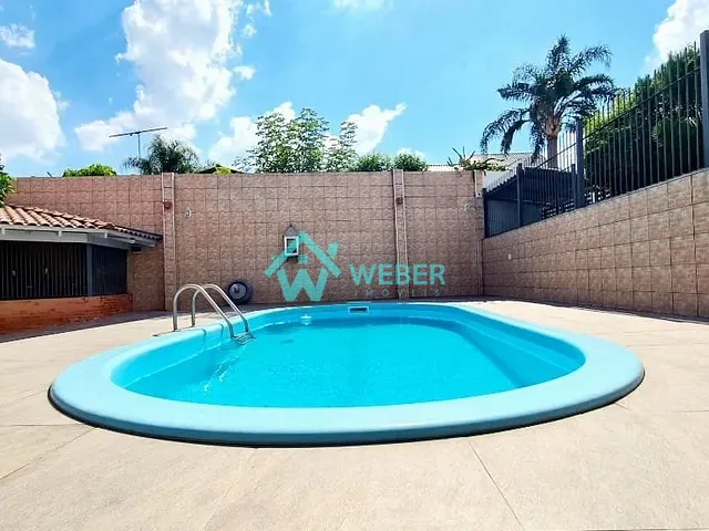 Casa 3 quartos e 4 banheiros, à venda, no bairro Jardim Mauá em Novo Hamburgo