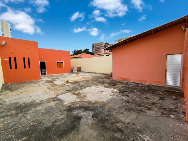 Casa com 420m² 3 quartos e 3 banheiros, à venda, no bairro Atalaia em Aracaju