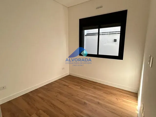 Casa com 275m² 3 quartos e 1 banheiro, à venda, no bairro Lotamento Floresta em São José dos Campos
