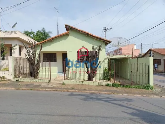 Casa com 100m² 3 quartos e 1 banheiro, à venda, no bairro Centro em Porto Feliz