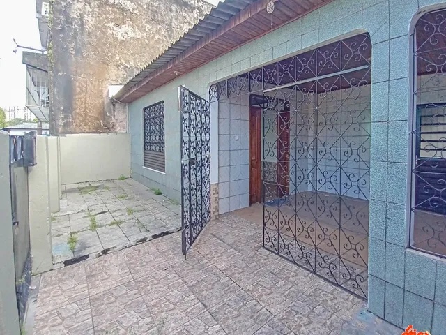 Casa 2 quartos e 2 banheiros, para alugar, no bairro COQUEIRO em Ananindeua
