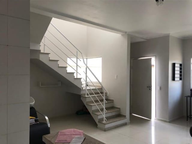 Casa com 160m² 3 quartos e 2 banheiros, à venda, no bairro Jardim São Pedro em Mogi das Cruzes