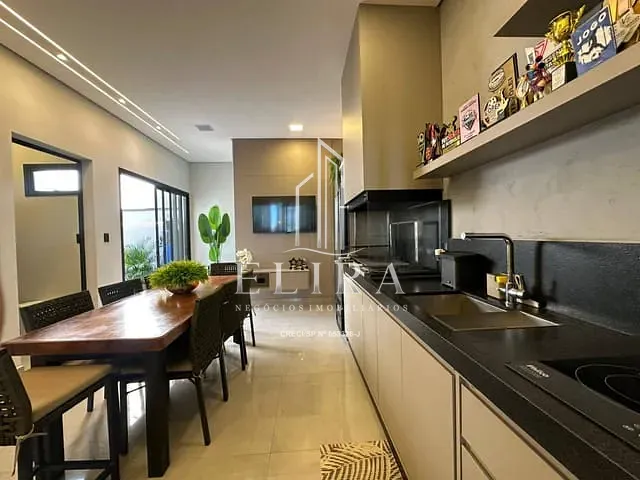 Casa com 300m² 3 quartos e 4 banheiros, à venda, no bairro Jardim Recanto das Águas em Nova Odessa