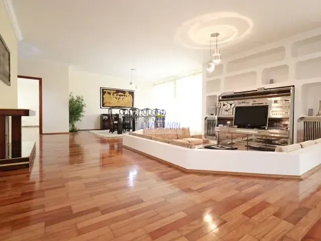 Casa com 871m² 4 quartos e 5 banheiros, à venda, no bairro Vila Assunção em Santo André