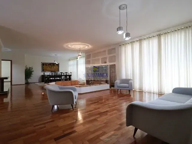 Casa com 871m² 4 quartos e 5 banheiros, à venda, no bairro Vila Assunção em Santo André