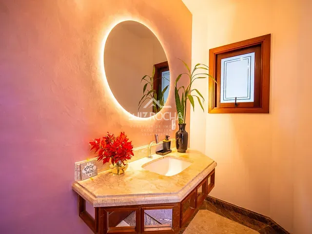 Casa com 2062m² 5 quartos e 9 banheiros, à venda, no bairro Bosque do Vianna em Cotia