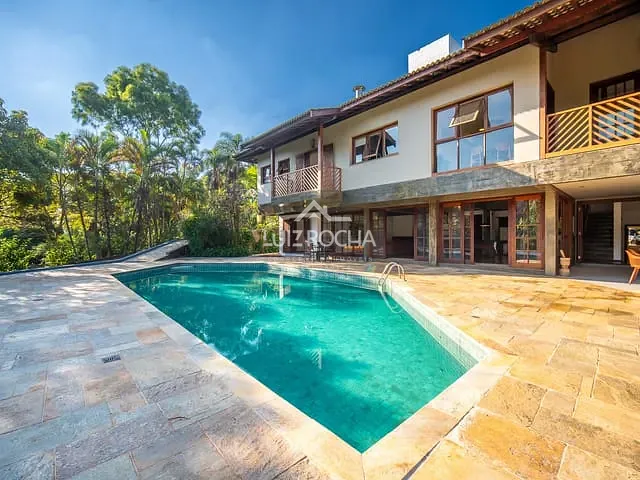 Casa com 2062m² 5 quartos e 9 banheiros, à venda, no bairro Bosque do Vianna em Cotia