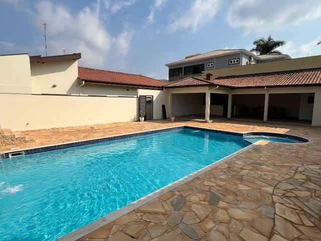 Casa com 720m² 3 quartos e 3 banheiros, à venda, no bairro Colina Verde em Tatuí