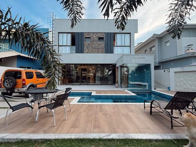 Casa 3 quartos e 4 banheiros, à venda, no bairro Boulevard Lagoa em Serra