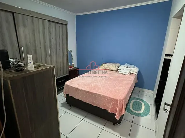 Casa com 321m² 2 quartos e 2 banheiros, à venda, no bairro Jardim Roberto em Osasco