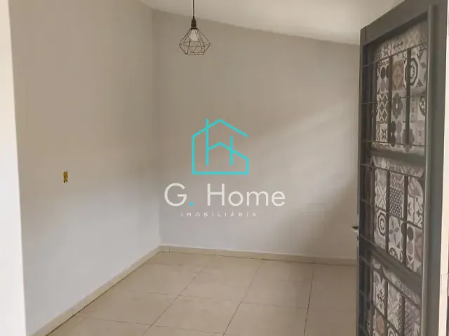 Casa com 250m², à venda, no bairro Indusville em Londrina