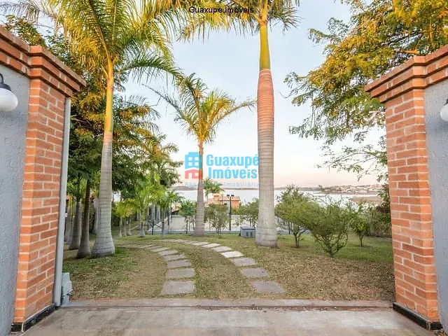 Casa com 3500m² 5 quartos e 5 banheiros, à venda, no bairro NOVA FAMA em FAMA