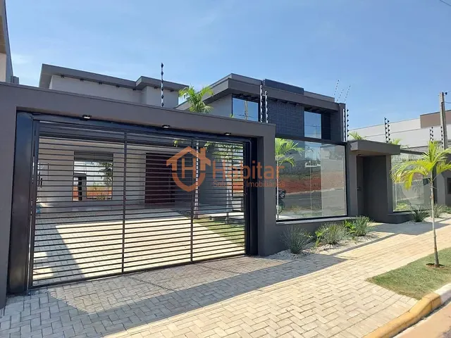 Casa com 413m² 3 quartos e 4 banheiros, à venda, no bairro Centro Norte em Sorriso