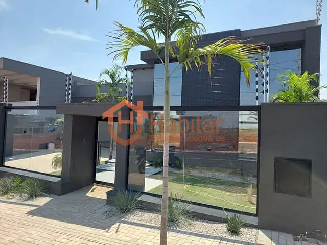 Casa com 413m² 3 quartos e 4 banheiros, à venda, no bairro Centro Norte em Sorriso