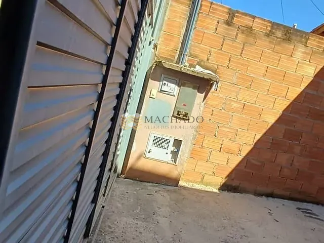 Casa 2 quartos e 1 banheiro, para alugar, no bairro Centro em Cajamar
