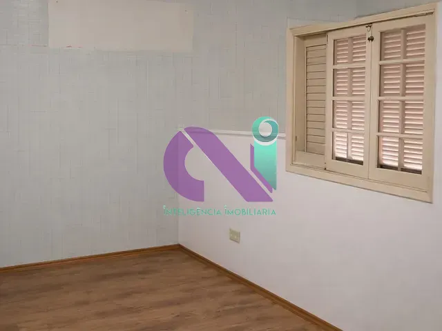 Sobrado 3 quartos e 2 banheiros, para alugar, no bairro km 18 em Osasco