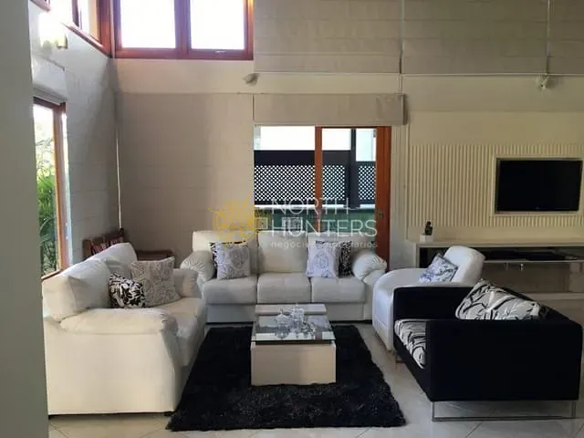 Casa com 450m² 4 quartos e 4 banheiros, para alugar, no bairro Jurerê Internacional em Florianópolis