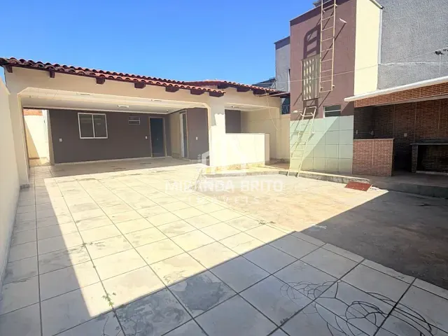 Casa 3 quartos e 2 banheiros, para alugar, no bairro Conjunto Habitacional Baliza em Goiânia