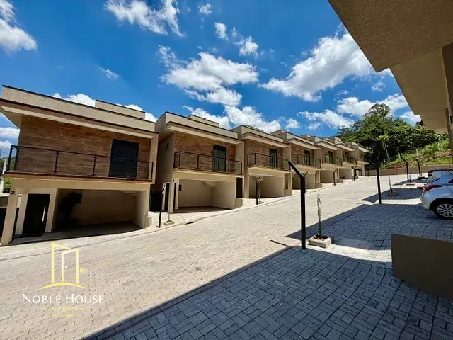 Casa com 135m² 3 quartos e 4 banheiros, para alugar, no bairro Vila Omízollo em Louveira