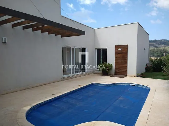 Casa com 477m² 3 quartos e 5 banheiros, à venda, no bairro Condomínio Residencial Campos do Conde em Bragança Paulista